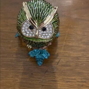 Trinket box Green and Gold Owl   it’s beautiful